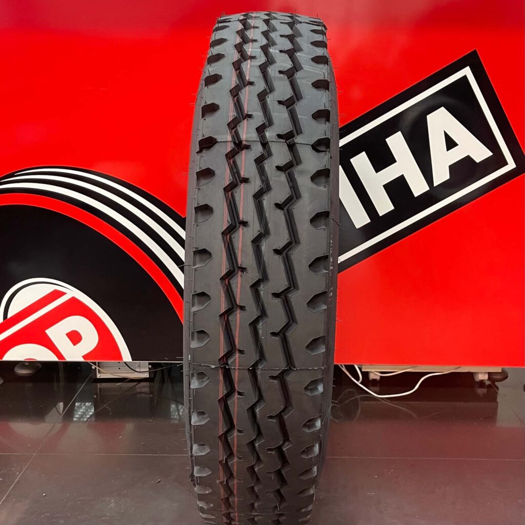 Шини на газон TRACMAX 8.25 R20 GRT901 газ 53