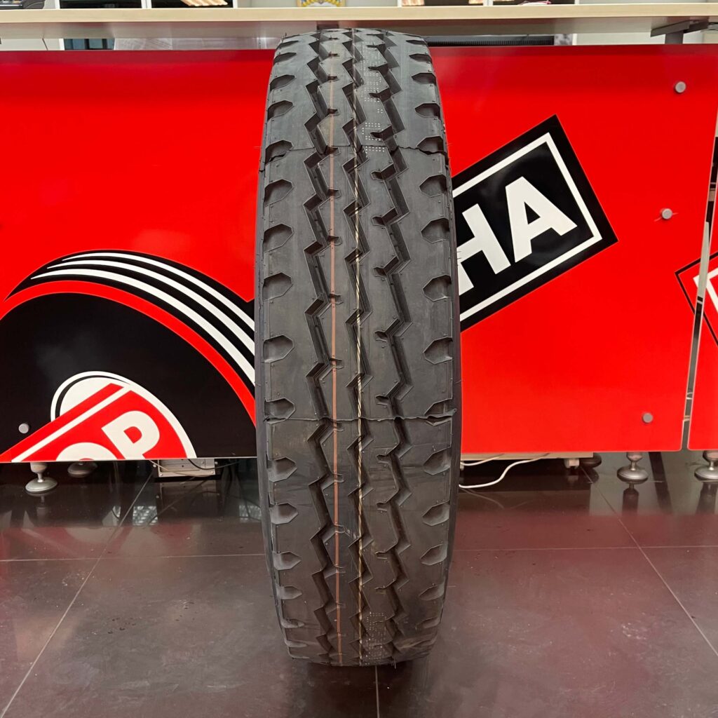 Шини камаз TRACMAX 10.00 R20 GRT901 рульова