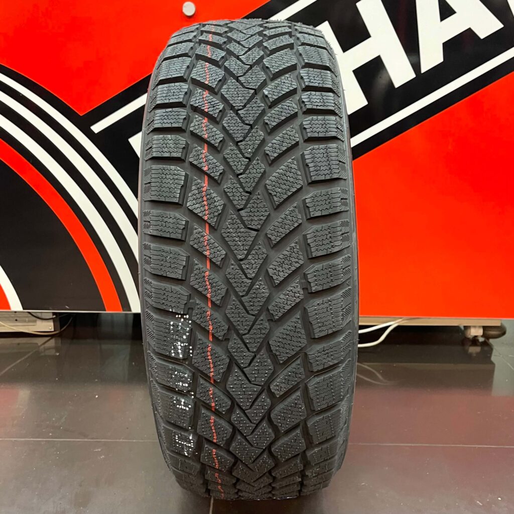 Зимові шини Haida 225/55 R16 HD617