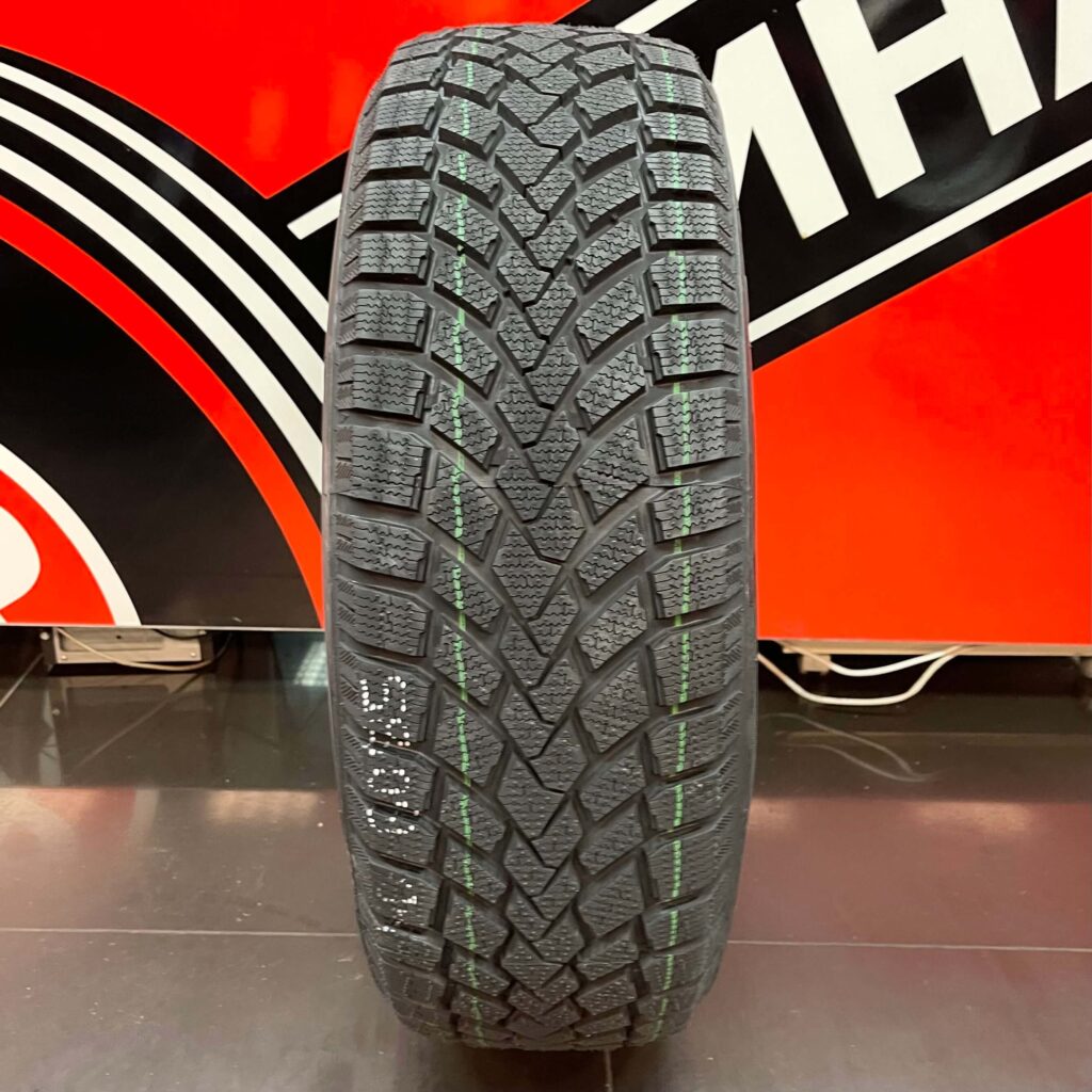 Зимові шини Haida 205/60 R16 HD617